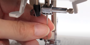 How to remove the sewing machine needle