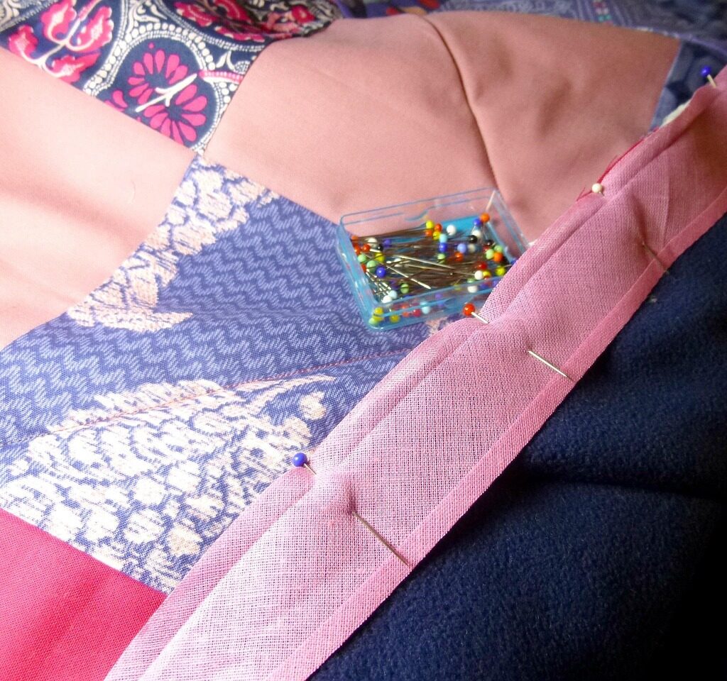 How to pin a fabric